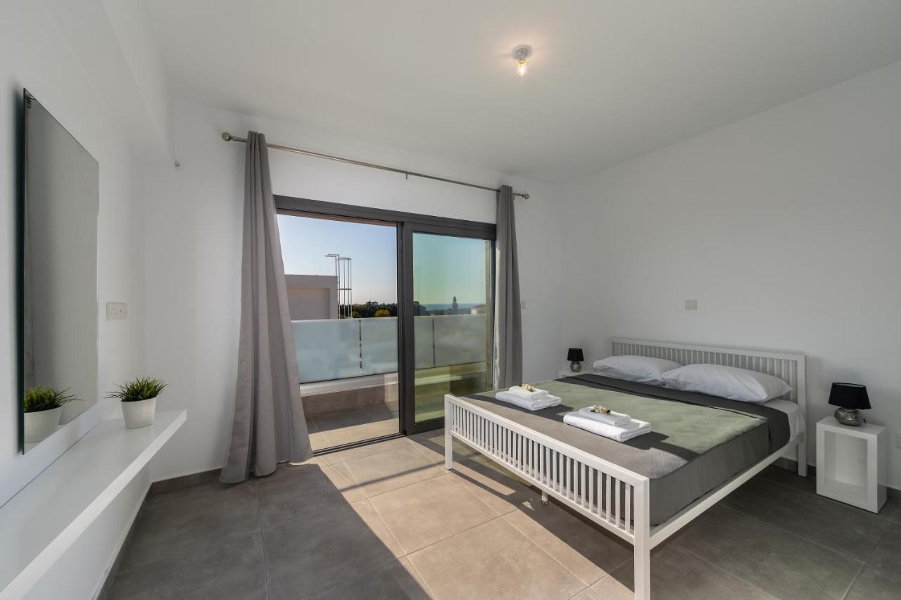 Villa Andre, Walking Distance To Coral Bay Pégeia Exteriör bild